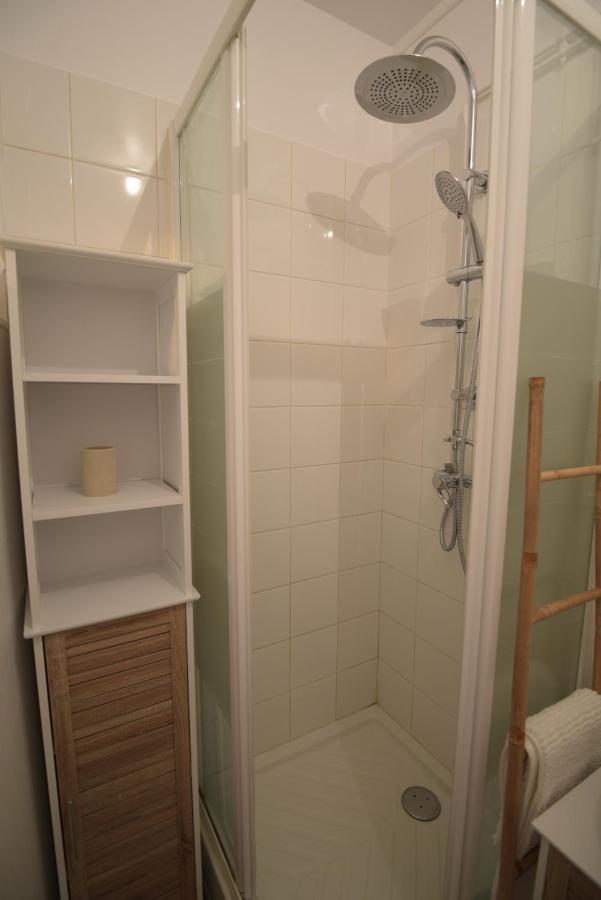 Cosy Appartement Hyper Centre Ville Avec Cour + Patio Auxerre Zewnętrze zdjęcie