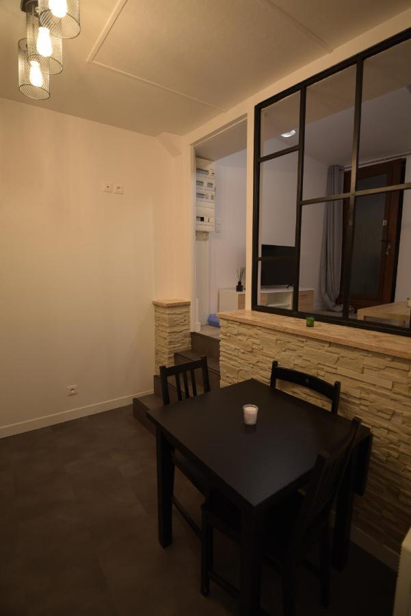 Cosy Appartement Hyper Centre Ville Avec Cour + Patio Auxerre Zewnętrze zdjęcie